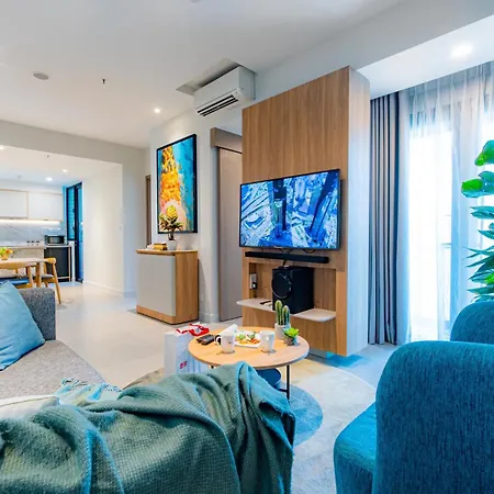 Zenity Luxury Apartment - Jacuzzi - Saigon Centre